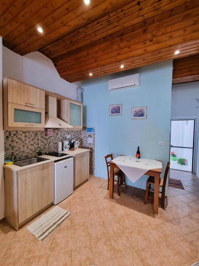 Crysalis Studios Kalamaki  Bagian luar foto